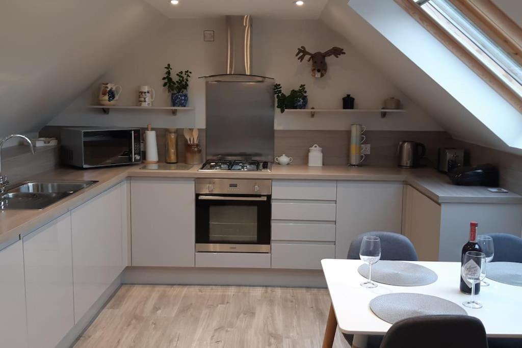 Вилла Pinewood Cotage - Country Walks And Relaxation Blairgowrie and Rattray Экстерьер фото
