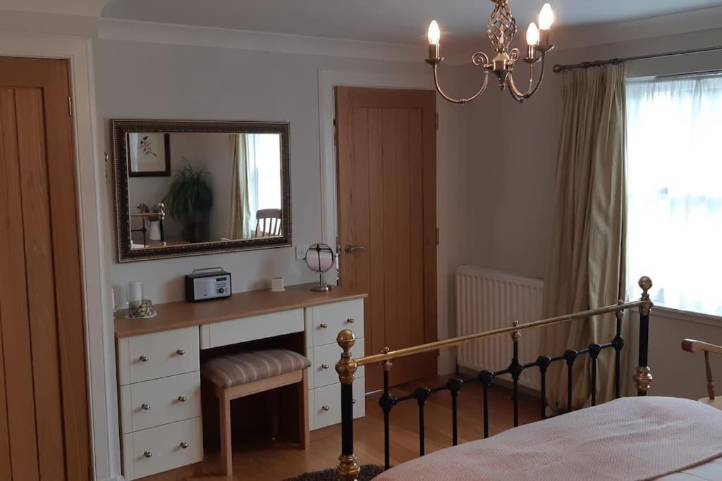 Вилла Pinewood Cotage - Country Walks And Relaxation Blairgowrie and Rattray Экстерьер фото